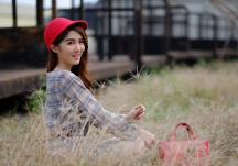 大学毕业后追同班女生该怎么追？