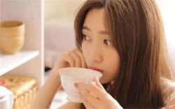 被女生发好人卡，她还主动找我聊天什么意思