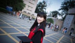 刚上大学的女生送什么比较好？