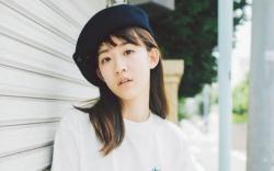 相亲女不冷不热要追吗