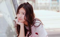 第一次和女的见面聊什么?