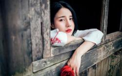 如何和傲娇高冷的女生聊天?