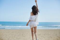 相亲女愿意和你交往的表现，两招看懂女生