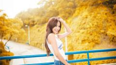 与女生亲密接触技巧,牵手搂腰都弱爆了