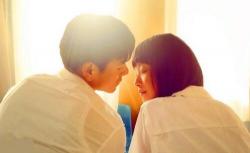 向女生表白被拒绝后该如何再继续跟她交往