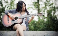 和女生聊天老是尬聊怎么办？教你一招高情商聊天术