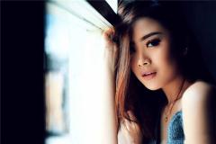 女生在微信上问你在干嘛，男生怎么回复