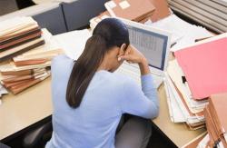 女生说累不想工作怎么回复？千万别回我养你