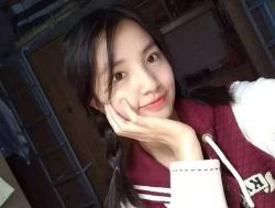 怎么夸一个女生的优点，真诚点的