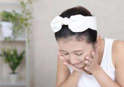 女生说去洗漱了，该怎么正确回答她？