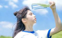 如何通过聊天升温关系，快速获得女生青睐？