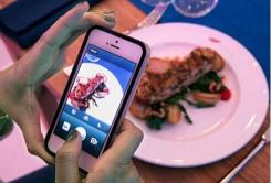 女生说在外面吃饭是什么意思，该怎么回答？