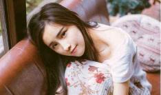 女孩子哭了安慰的套路，让她平复心情最关键