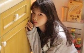 女生拒绝了但还搭理我是什么原因？还用不用追