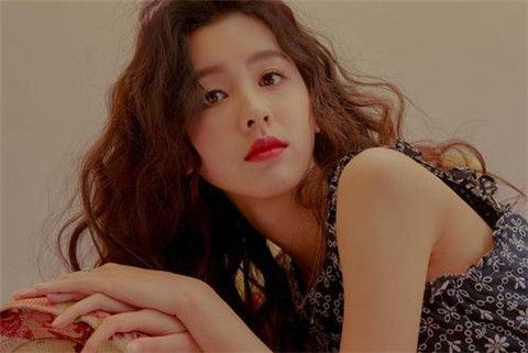 女生主动找男生尬聊,男生该怎么接话？第3张