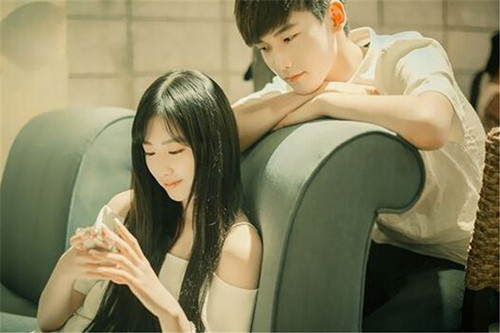 女生说不理你了怎么回？千万别以为她是生气了第2张