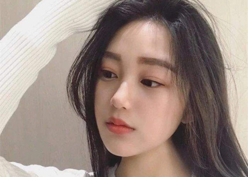 女生发机智表情的意思？是在夸我么第1张