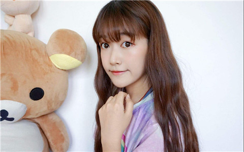 和女生聊天，如何让她忍不住联系你？第2张