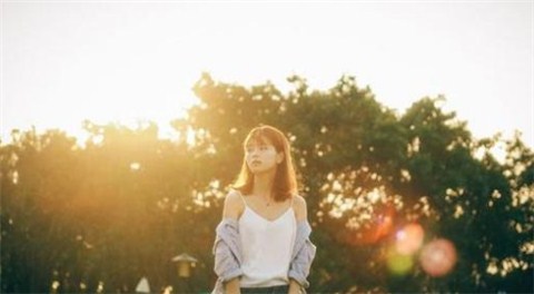 女生不理你也不删除你是什么心理？该怎么主动找她？第1张