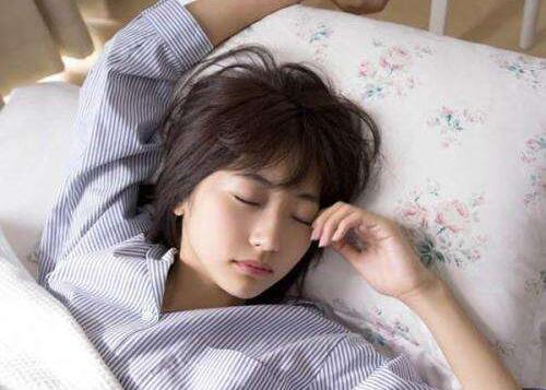 晚上和女生聊什么话题能增进关系 晚上和女生聊什么话题能增进关系第2张