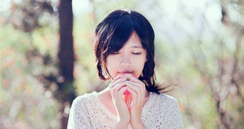 女生很久才回你消息，除了傻傻等还能怎么办？第1张