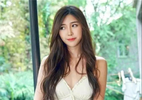 和女生聊天怎么让聊天氛围更轻松愉快？第2张