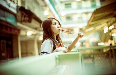 女孩聊天敷衍该放弃吗？不想放弃该怎么办？第3张