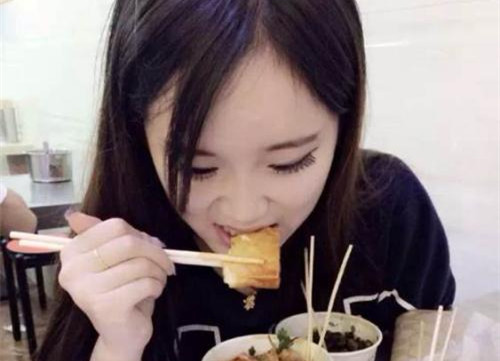 如何幽默的问女生吃饭了么? 如何幽默的问女生吃饭了么?第2张