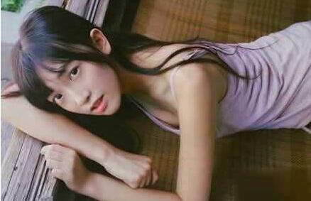 睁着眼睛接吻的女生是怎么想的?是不爱么 睁着眼睛接吻的女生是怎么想的?是不爱么第2张