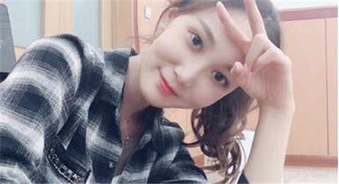 大学校园中的女生该怎么追第1张