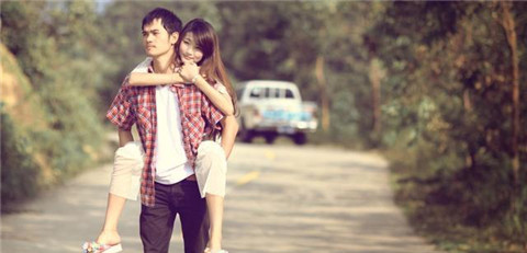 夸女生的套路，3个套路夸得她的心怦怦直跳第5张