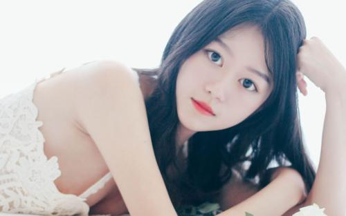 第一次相亲给女孩子什么礼物? 第一次相亲给女孩子什么礼物?第1张