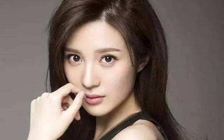 女生发照片怎么回复？了解女生心思再决定怎么说第1张