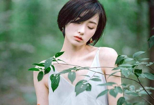 女生吃醋17个表现，有这些情况需要小心了第2张