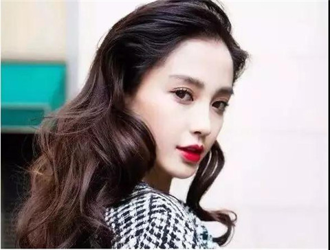 约会中女生对你没兴趣的表现，有这三个表现没必要再约了第2张