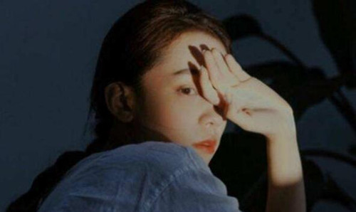 女生说失眠了怎么幽默回复？第2张