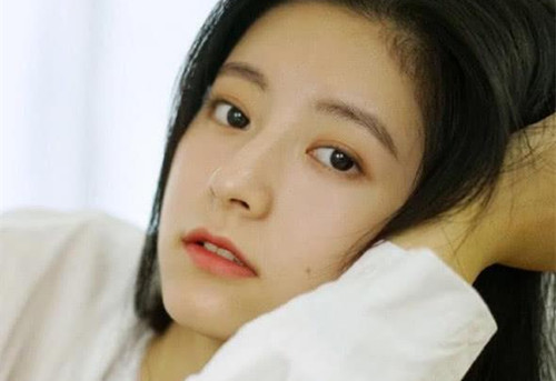 表白女生说考虑考虑这期间还联系不？第2张