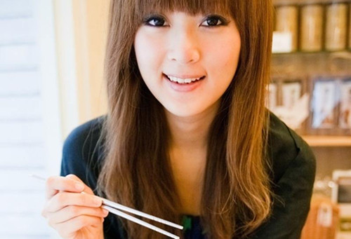 如何幽默的问女生吃饭了么? 如何幽默的问女生吃饭了么?第1张