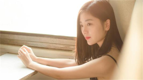 与女生亲密接触技巧,牵手搂腰都弱爆了第4张