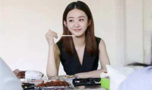 约女生吃饭聊什么话题容易给她留下好感第3张