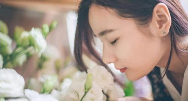 追女孩要不要每天晚上发晚安信息?第1张