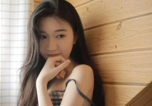 第一次和女生见面该怎么聊天？聊什么话题好？第1张