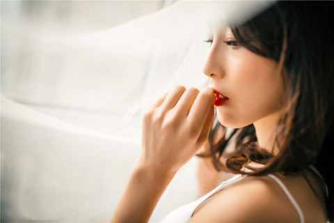 想追一个女孩怎么和她聊天才能获得她的好感第1张