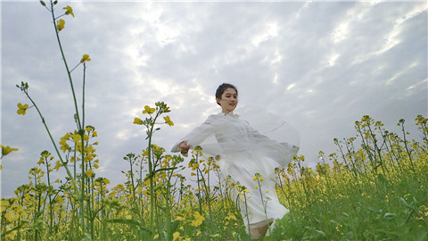 追女孩子需要发什么朋友圈？第4张