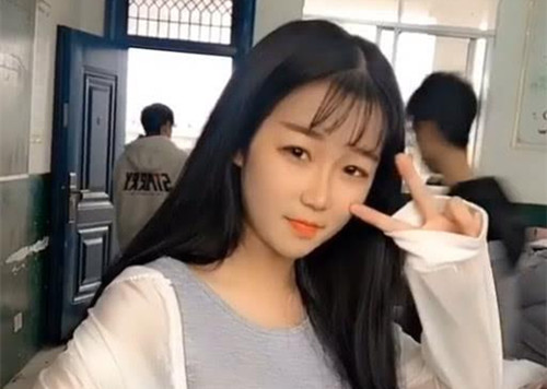 微信上女生老是给你发照片说明什么意思？第3张