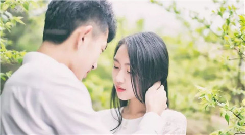 约会时出现这些小动作,只会惹的女生反感第4张