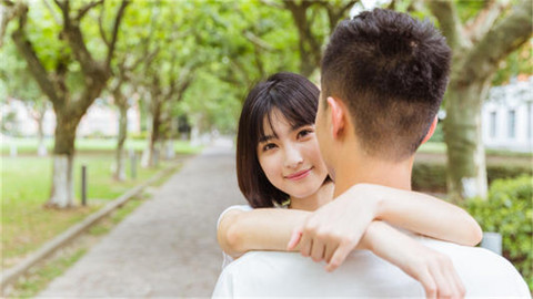 女生不理你怎么办？找准原因让她热情起来第2张