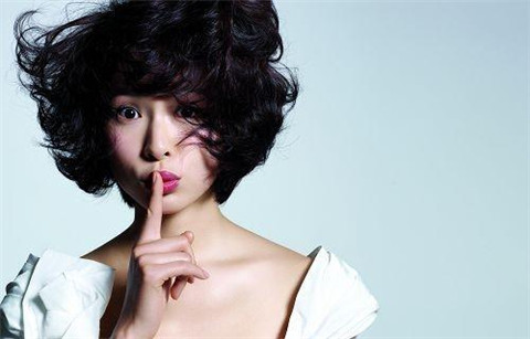 和女生微信聊天的5个禁忌话题，就算冷场也别用第1张