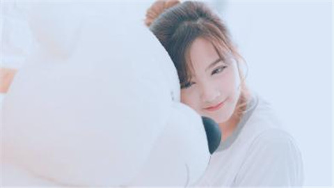 对于回复敷衍你的女孩，该怎么让她热情起来？第1张