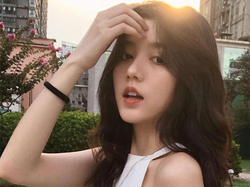 女生择偶条件太高，还有机会追到手么?第1张